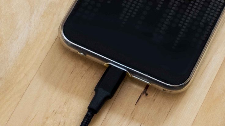 usb-c cable charging phone